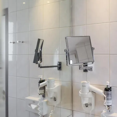 Garner Hotel Hamburg - Wandsbek Marktplatz Экстерьер фото